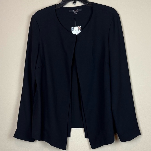 NWT Alex Marie Sabrina Black Long Sleeve Blazer Jacket with Single Snap Closure - Picture 1 of 10